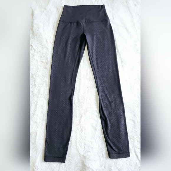 Lululemon Align Pant II *25". Size 2 - Picture 14 of 14